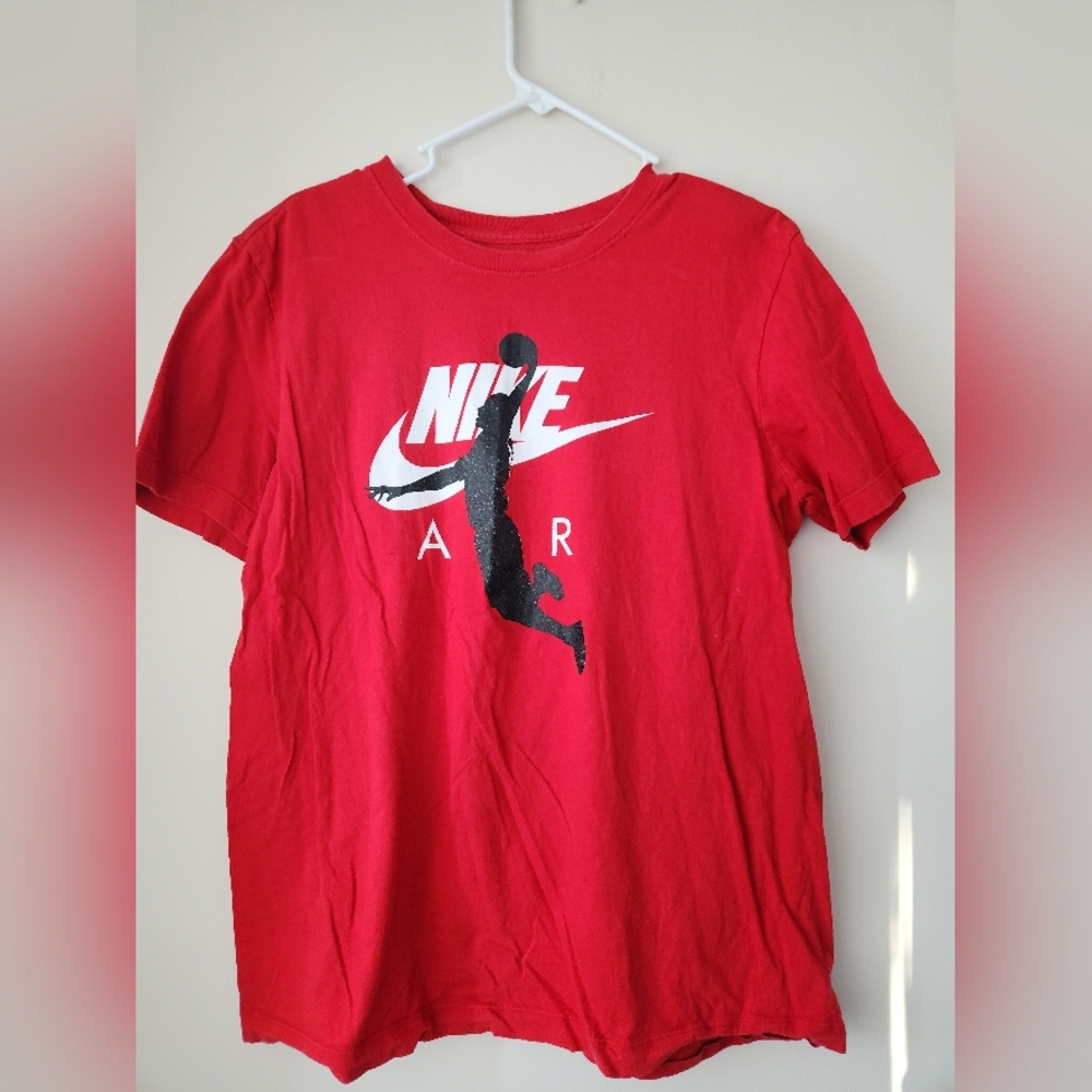Nike Red Graphic T-Shirt
